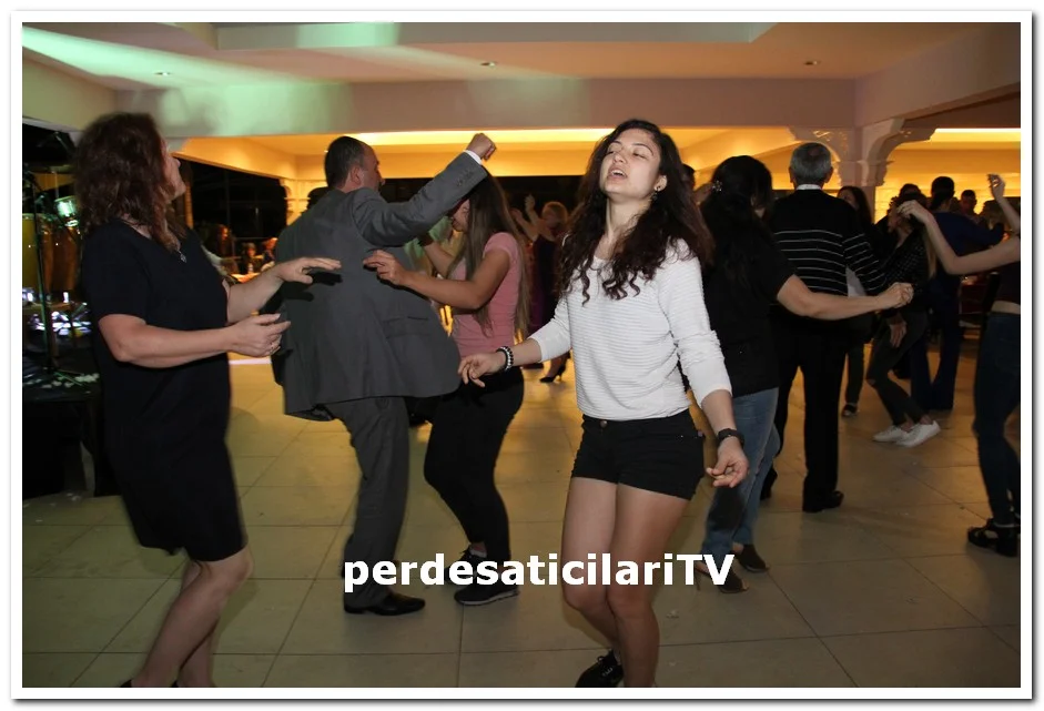 USK TEKSTİL’İN GALA GECESİNDE PERDECİLERİMİZ ÇOŞTU...
