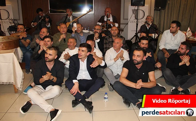 Dekoline İstanbul Müşterileri Akşam Gala Yemeğinde Coştu.