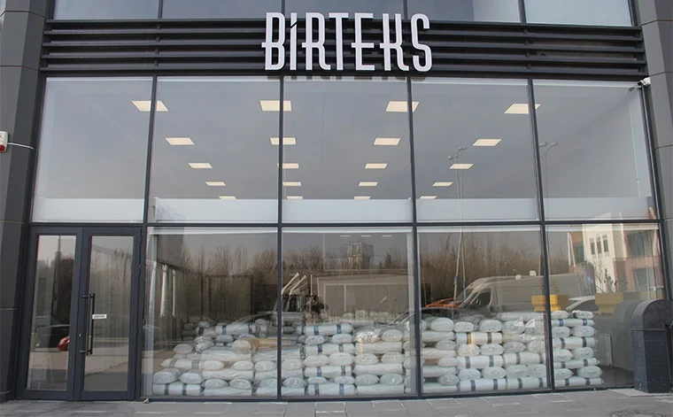Canlı Tekstil ve Birteks Kumaş Ankara'dan Hizmete Devam Ediyor.